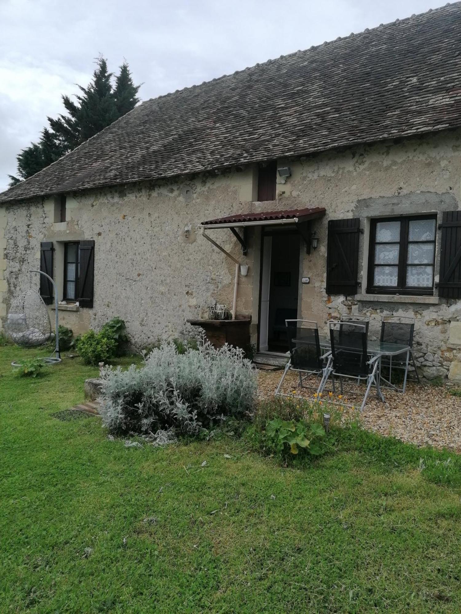 Holiday home Charmante Maison, Calme Et Nature A Posay