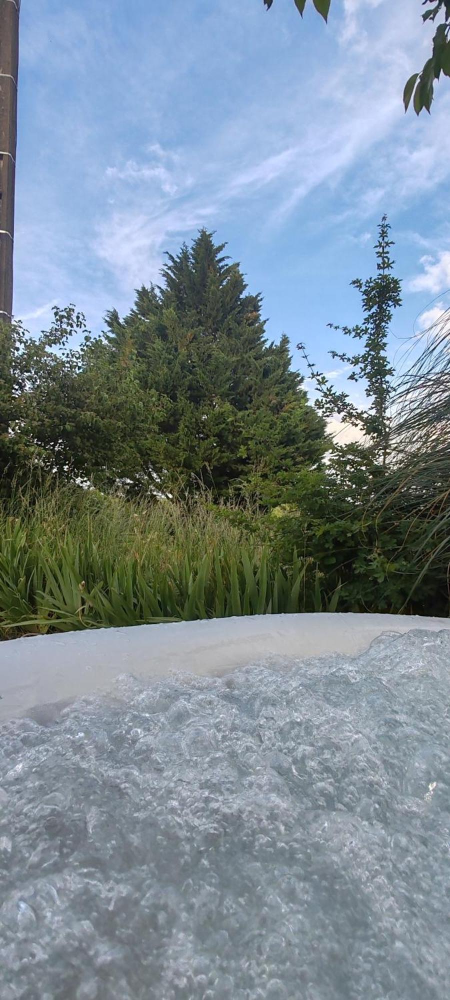 4 Pers, Jacuzzi, Piscine, Proche Futuroscope, Calme Et Nature A Posay